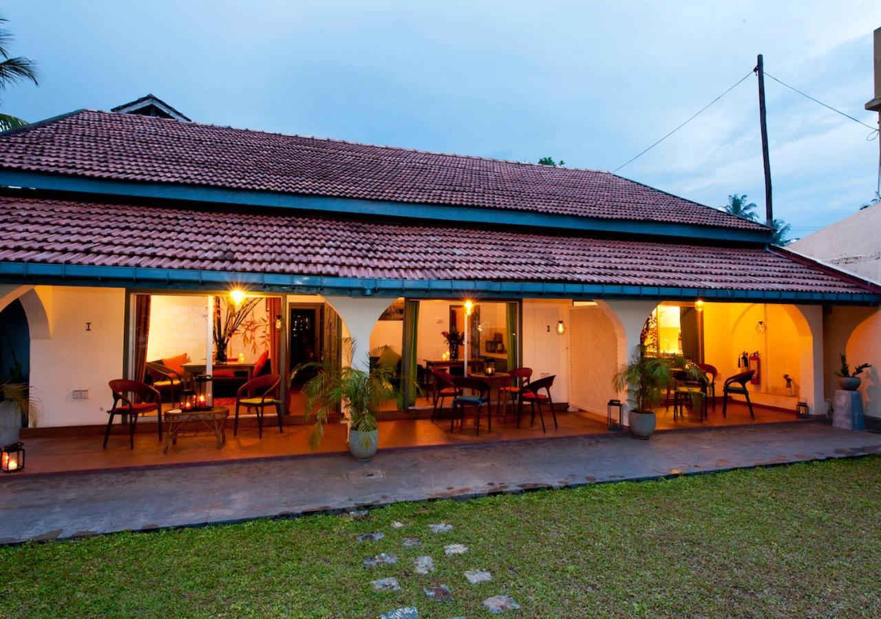 Isle Of Thalpe Bed & Breakfast Unawatuna Exterior photo